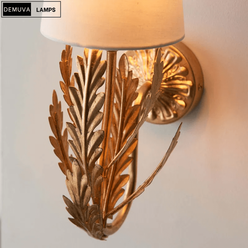 Elegant Candle Wall Light for Timeless Ambiance - Demuva