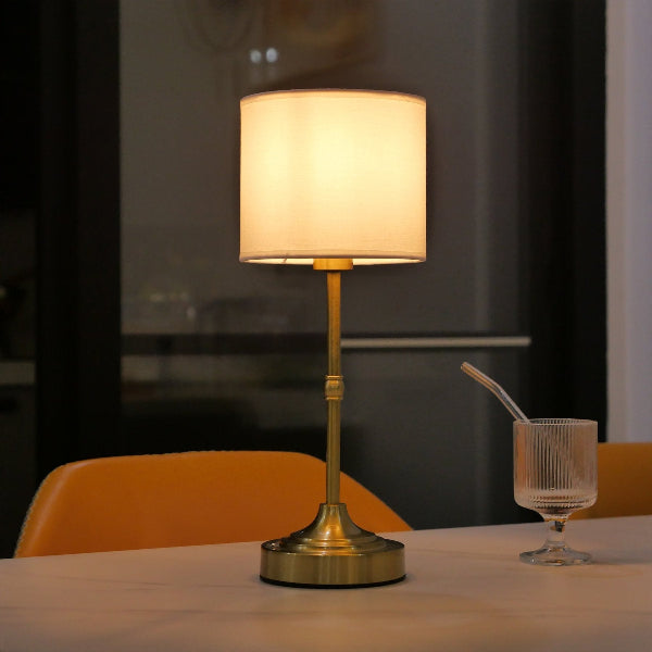 Vellumo Retro Rechargeable Table Lamp – Soft Luxury Light for Bedrooms - Demuva